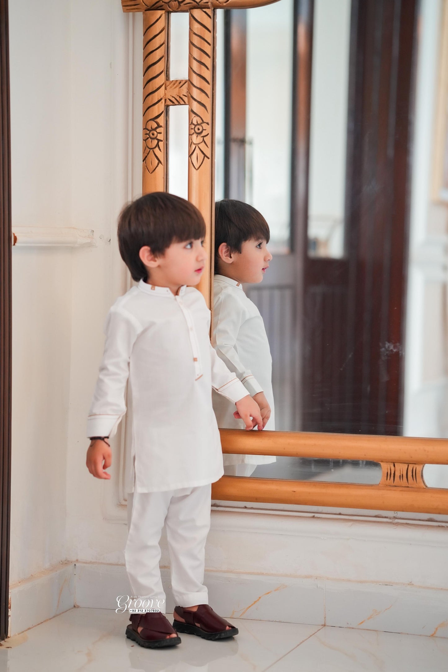 Off-white designing kurta pajama